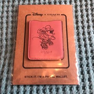 Disney x Coach phone wallet Minnie Mouse